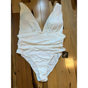 ZAFUL WOMEN'S ONE PIECE SWIMSUIT RUCHED FRONT V-NECK WHITE SIZE 18 SWIMWEAR